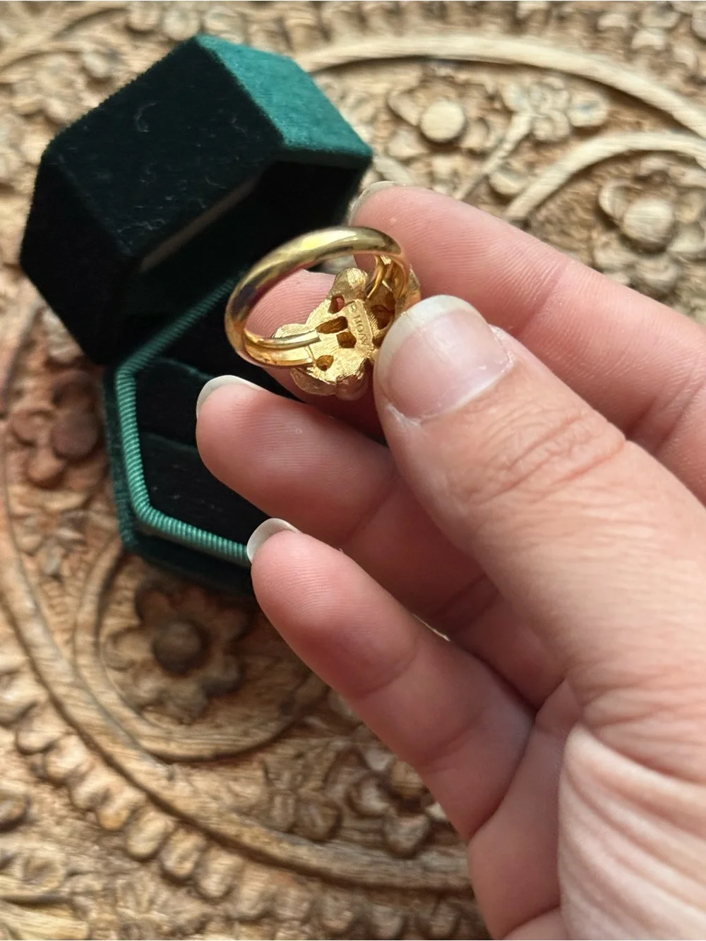 1970’s Avon cocktail ring sz 6